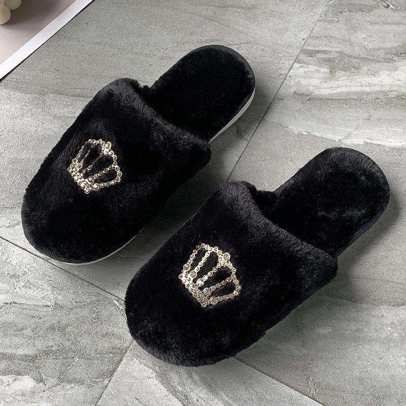 Women's Diamond-encrusted Decorative Indoor Fur Slippers  Winter Fashion Plus Size Warm Special Light Baotou Slippers