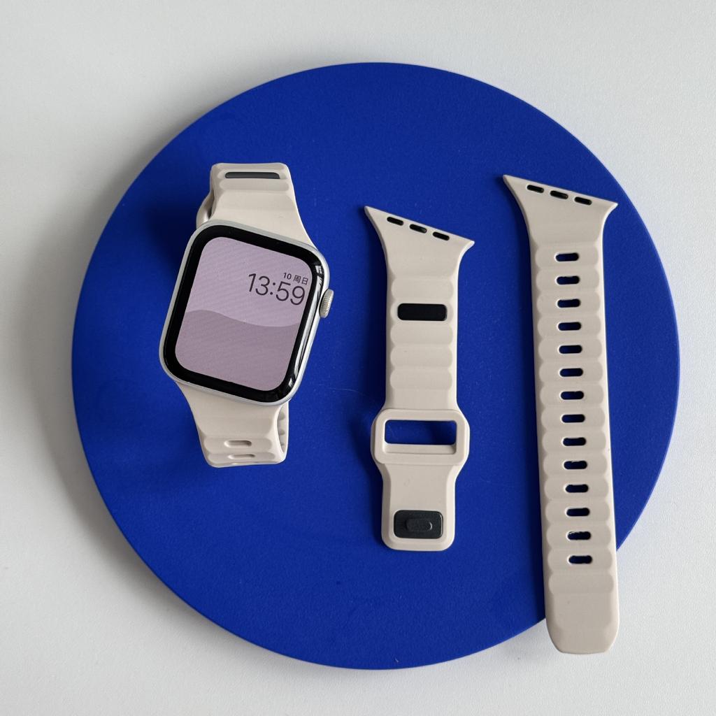 For Watch 9/8/7/SE Beveled Striped Silicone Gel Watch Band with Pin Buckle Sports-Style