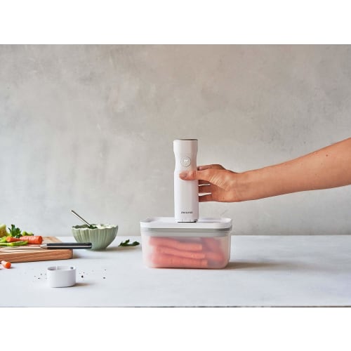 ZWILLING Fresh & Save Vacuum Sealed Plastic Container, Medium, 36804-200 (Official Japanese Product)