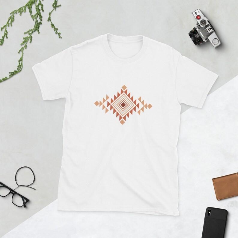T-shirt inspirowany rdzennymi Amerykanami