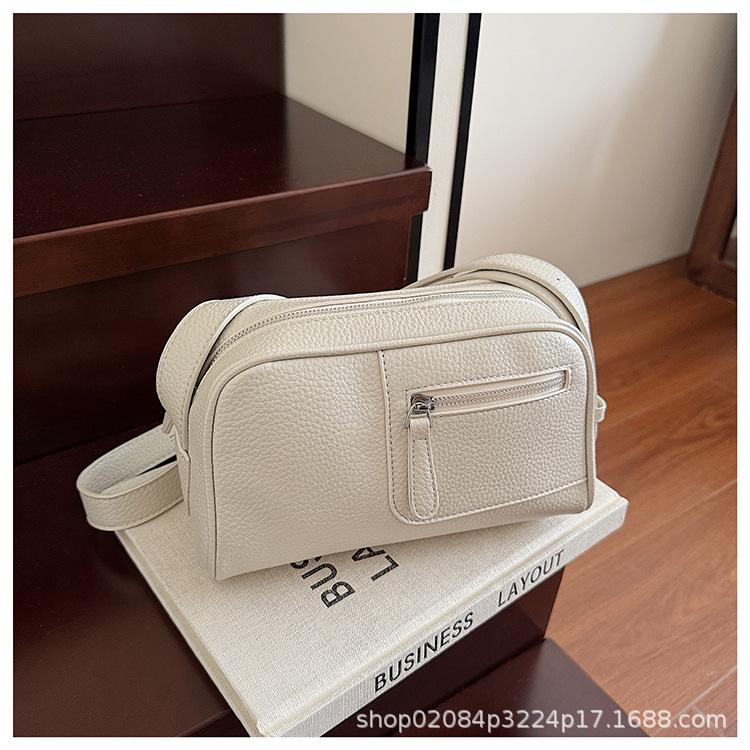 2025 New Women's Casual Versatile Fashion Diagonal Straddle Bag Niche Design Commuter Shoulder Bag Messenger Bag