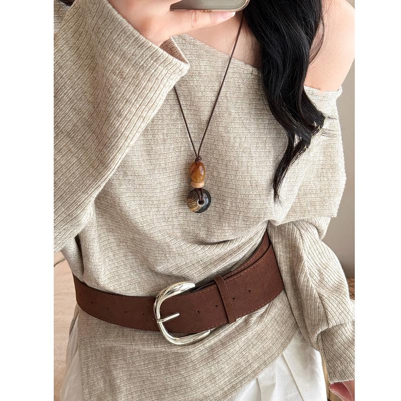 Retro Ethnic Ceramic Oval Pendant Necklace with Clavicle Chain
