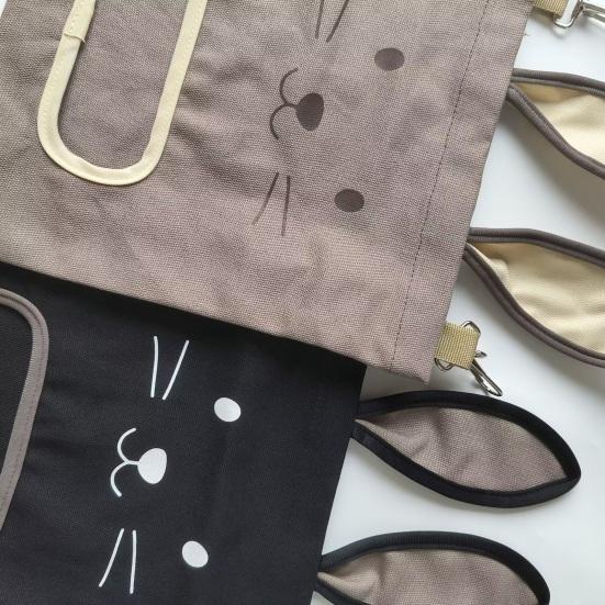 Kaninmater Kanindesign Hengende Fôrpose Gressdispenser med Kroker for Kaniner Marsvin Hamster Chinchillaer Små Kjæledyr