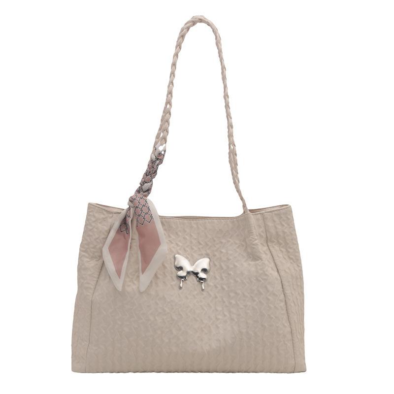 Korean version of large-capacity bag women's 2025 winter new niche tote bag fashion foreign commuter armpit handbag