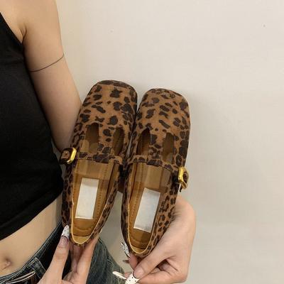 Scarpe singole Mary Jane retrò rosse da donna 2024 nuove primavera e autunno scarpe beanie francesi con stampa leopardata