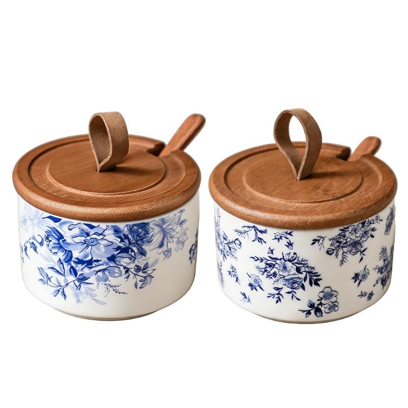 Elegantiškas keraminis druskos laikymo indas su dangteliu ir pridedamu šaukšteliu virtuvės stalviršiui, maisto gaminimo reikmenys