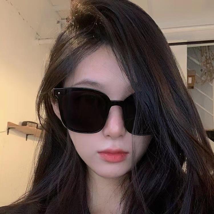 Portable Folding Sunglasses - Second Generation, Unisex, Large Frame, UV Protection