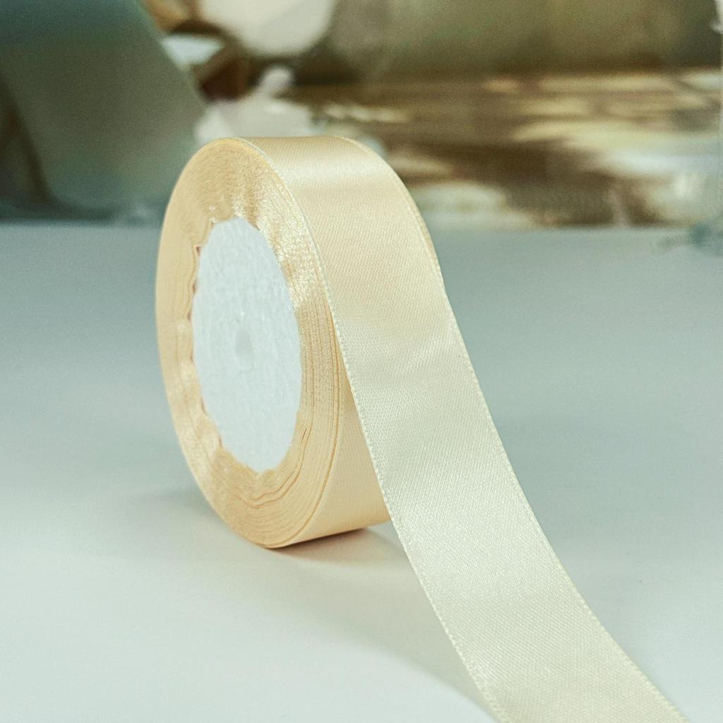 2cm Satynowa Wstążka Jedwabna na Prezent, Dekorację Tortu, Aranżacje Kwiatowe, Kokardy i Odznaki.