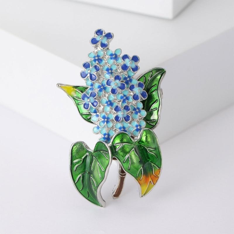 Elegante Hortensienblüten-Brosche mit künstlerischem Design, gefertigt aus robuster Legierung und Emaille zur Modeaufwertung