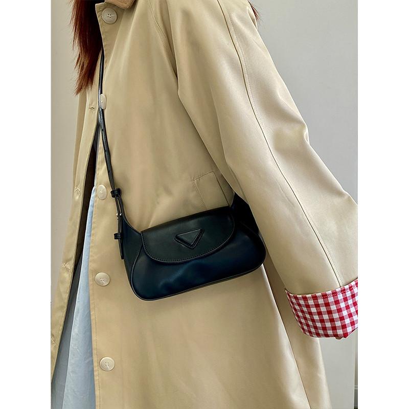 Ielgy Autumn Winter Retro Dumpling Bag Shoulder Crossbody Underarm Bag
