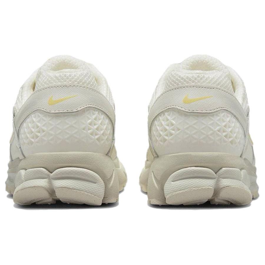 Nike Air Zoom Vomero 5 Sail Soft Yellow Damen Sneaker Creme Blass-Elfenbein HJ3846-133