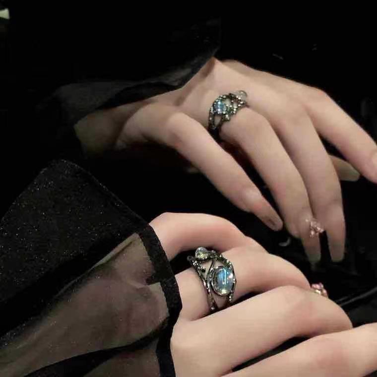 Elegant Moonstone Adjustable Retro Ring: Niche, High-End, Trendy European and American Design