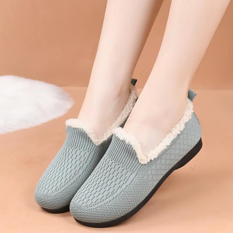 WTEMPO Versatile Large Size Casual Solid Color Shoes Women's Autumn Winter Warm Cold-proof Plush Slip-ons Shoes