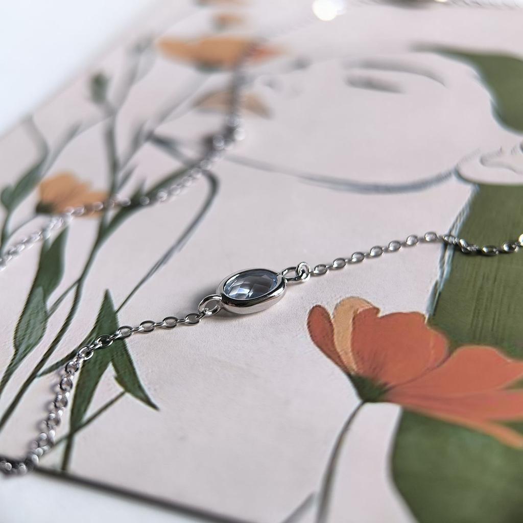 Silver Necklace with Cubic Zirconia, Item Weight 3.71 G (2184775)