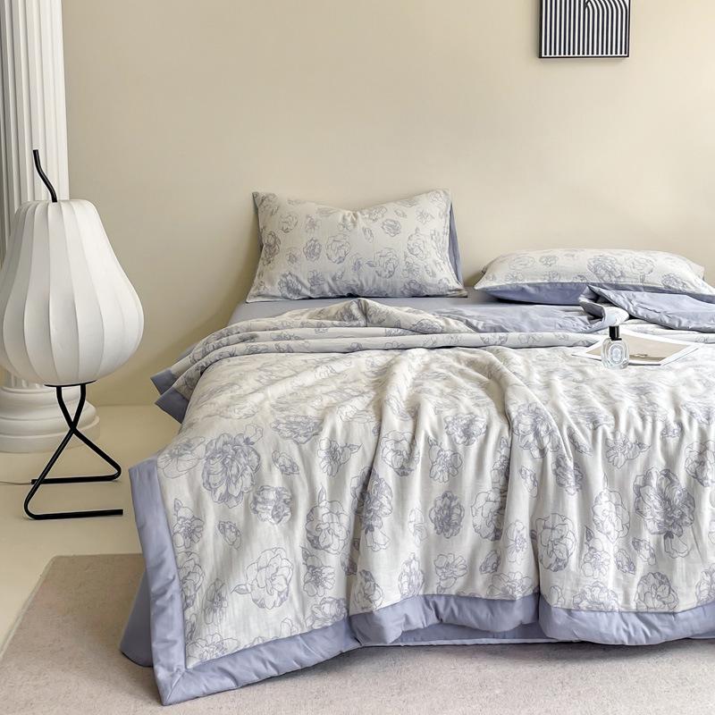 Pure Cotton Three-Layer Gauze Jacquard Summer Quilt Set - Cooling & Comfortable