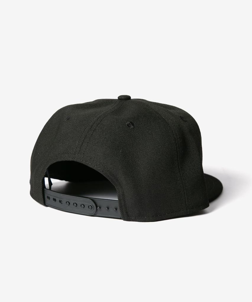 New Era 9FIFTY Black White Black x Free Size & Cap, White, [Used]