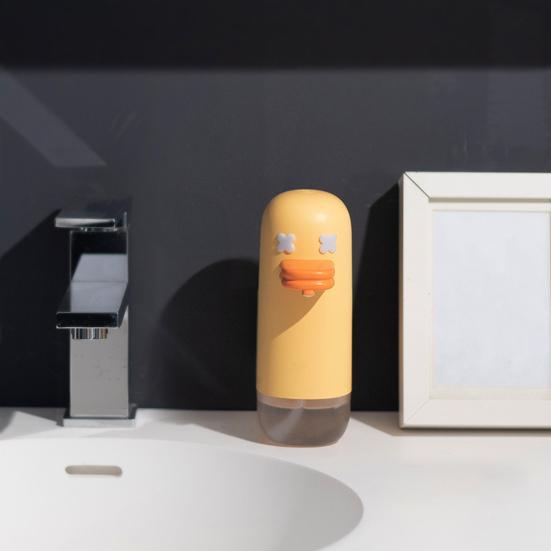 Automatický napěňovací dobíjecí dávkovač mýdla s 1200mAh baterií Bezdotykové ovládání jedním dotykem PIR senzor Roztomilé kontrolní světlo Dávkovač pěnového mýdla