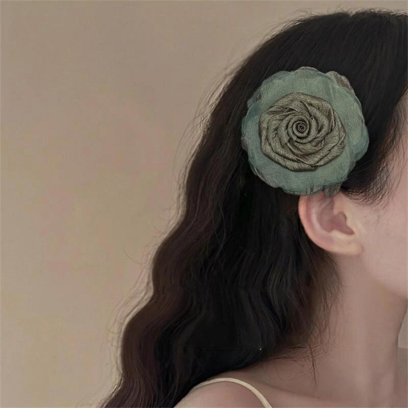 

Butterflies Grow Flowers Fall! Dark Green Rose Hair Catcher Fashionable Shark Clip At Back Of Head Women High-end Feeling