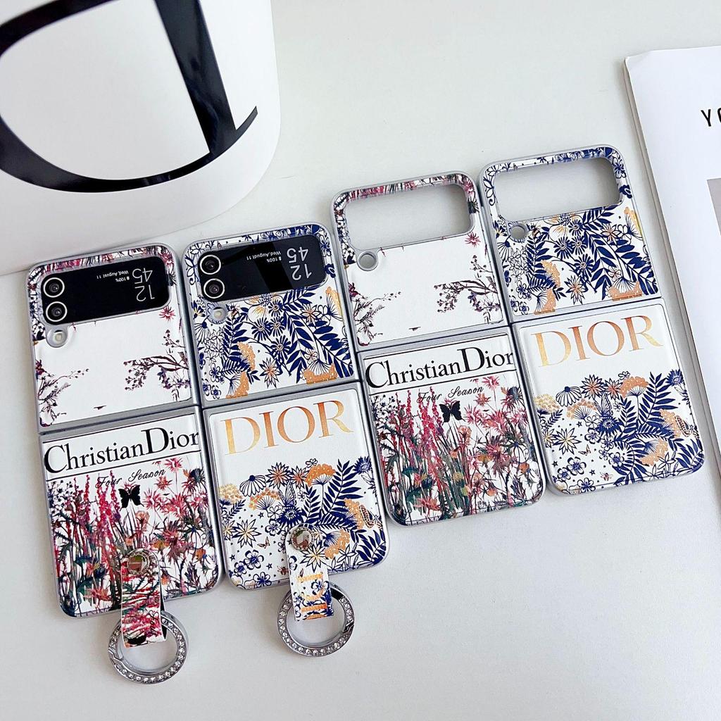 Samsung Z Flip 7 Trendy Forest Ring Phone Case - Fashionable Protective Cover for Z Flip 5