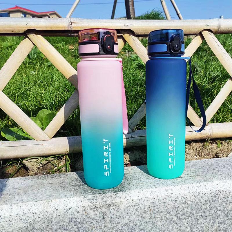 Gradient Color Sports Water Bottle - Large Capacity, Portable for Fitness and Outdoors