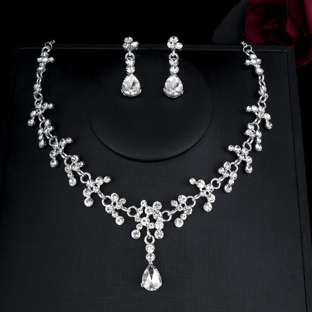 European and American Retro Necklace Earrings Set Bridal Wedding Banquet Dress Accessories Exaggerated Luxury Ruby Two-piece Set 2026