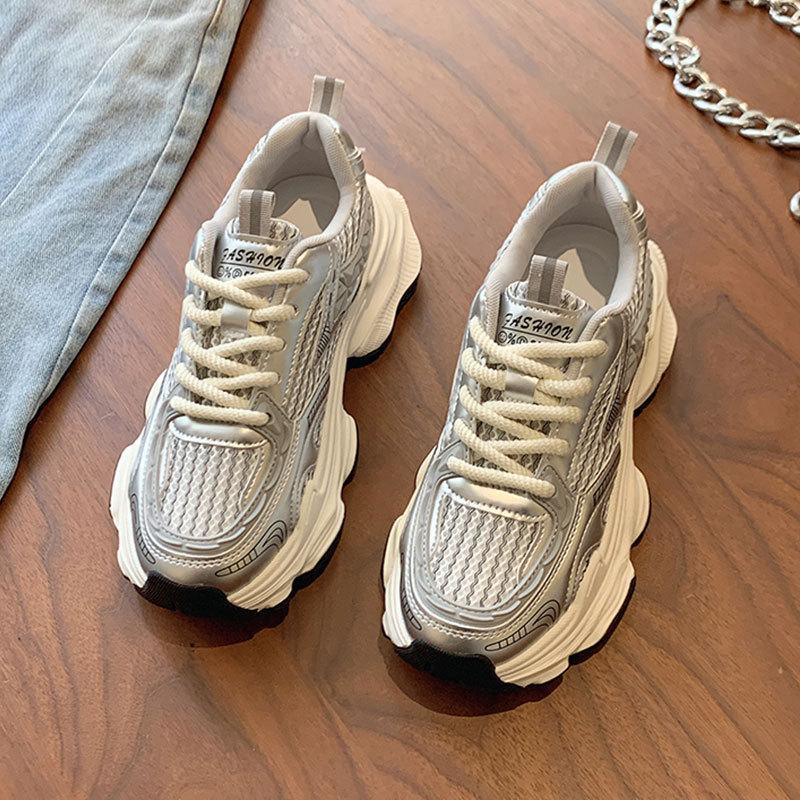 Popular fried street thick-soled breathable silver sneakers 2025 spring and autumn new dad shoes women's height increase versatile casual shoes