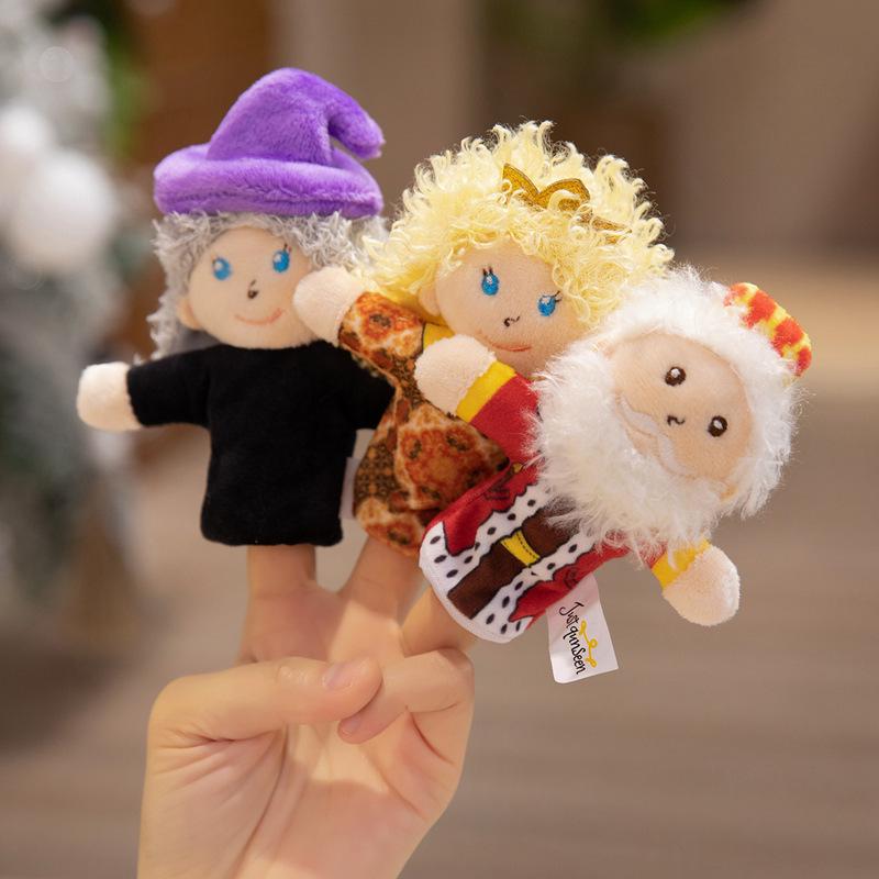 Fairy Tale Hand Puppets: King, Queen, Prince, Princess, Witch, Elf - Perfect for Kindergarten Storytelling.