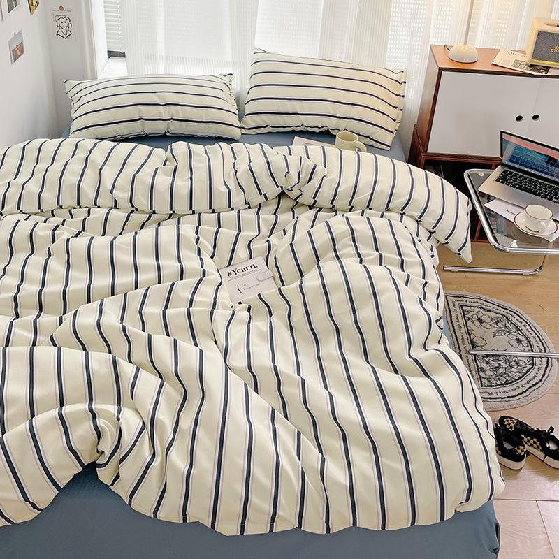 Korean Minimalist Striped Cotton Bedding Set: Duvet & Fitted Sheets for 1.8 Bed