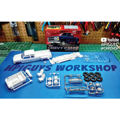 amt AMT 1/24 Scale 1996 Chevrolet C3500 Dually Pickup Plastic Model Kit AMT1409