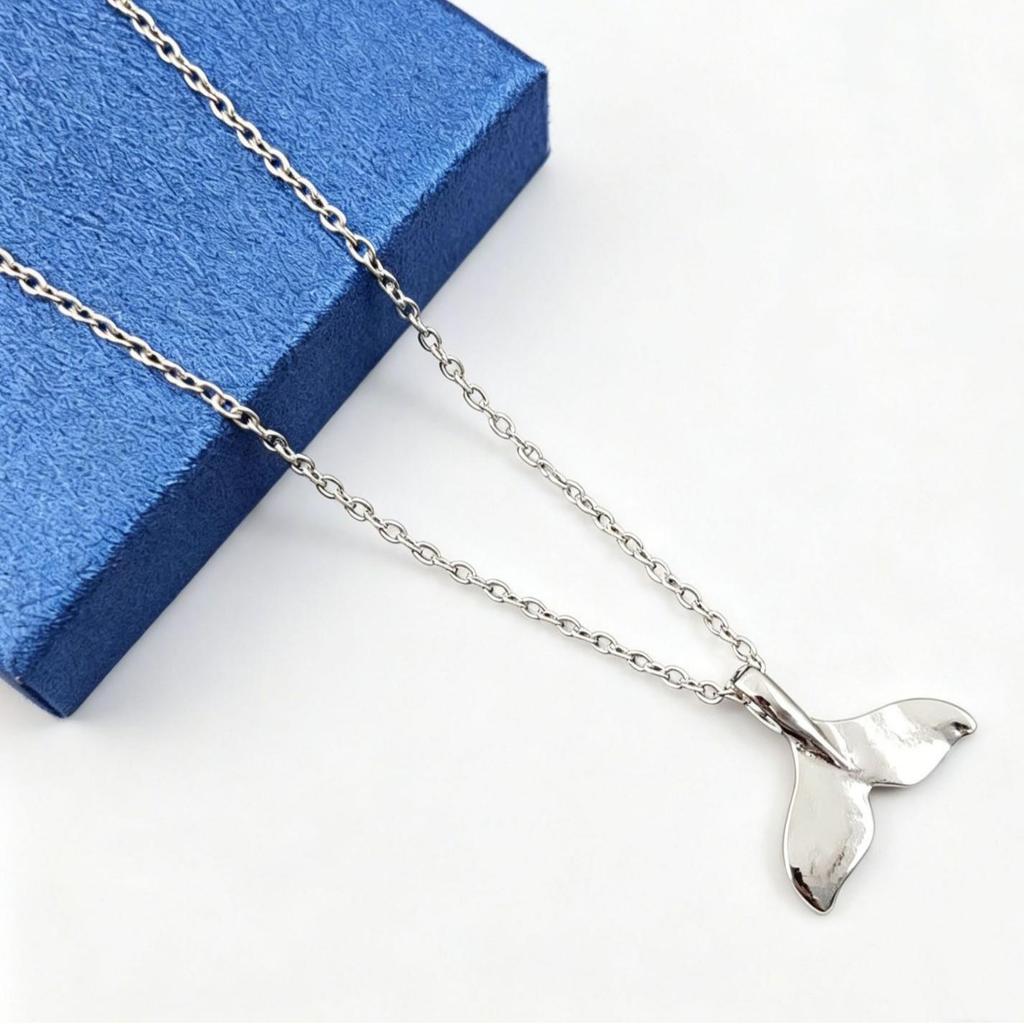 2019 European & American Mermaid Dolphin Tail Couple Necklace - Women's Clavicle Chain Fishtail Design