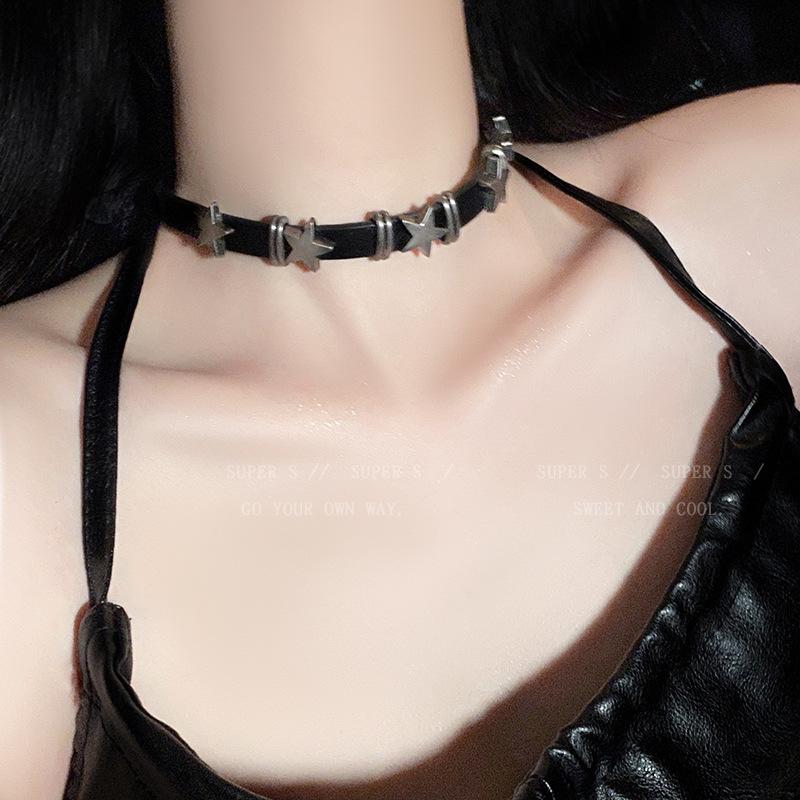 Retro Star Leather Bracelet: Y2K Punk Style Women's Trendy Hand Jewelry