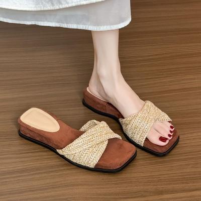 Hollow-out Woven Thick-soled One-word Slippers for Women's Summer Outer Wear 2025 New Model, Jue Jue Zi Foreign Style French Beautiful Beach Mop