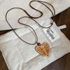 Bohemian flower pendant necklace niche retro versatile collarbone chain fashion temperament high-end jewelry