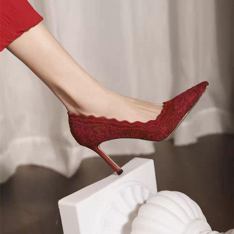 National white wedding shoes bridal shoes niche lace pointed thin heel shallow mouth French high heels temperament socialite