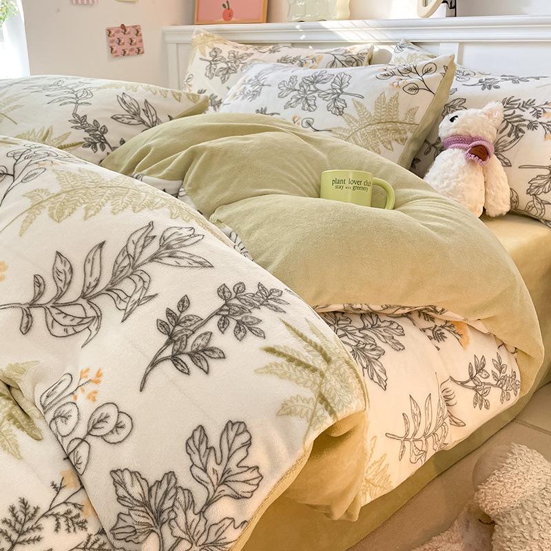 

Thickened Milk Fleece Four-Piece Set, Coral Fleece Fleece Warm Winter Bed Three-Piece Set 1.2m sheet 3pc 160x230 quilt cover 150x200