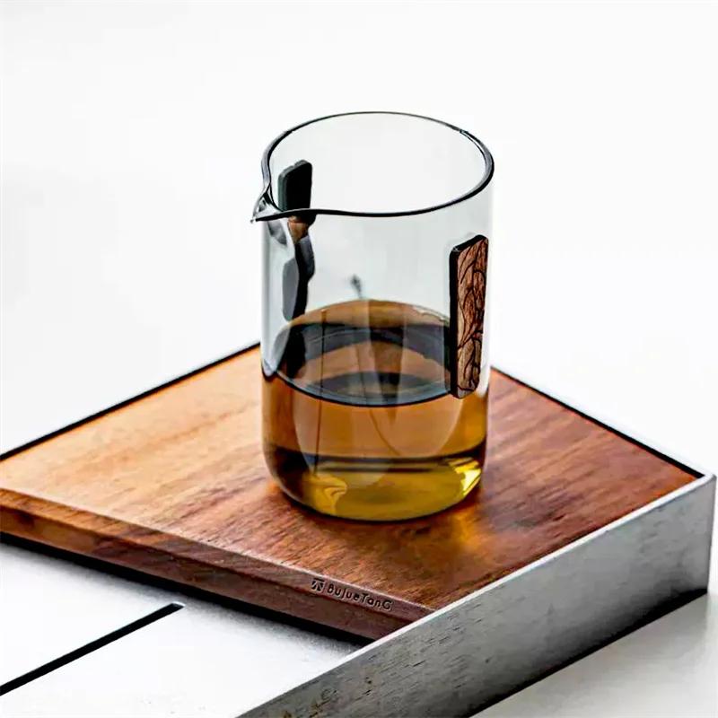 260ml High Borosilicate Glass Fair Cup with Anti-scalding Wood Chips Green Tea Tea dispenser Chaihai Kungfu Tea Set Access