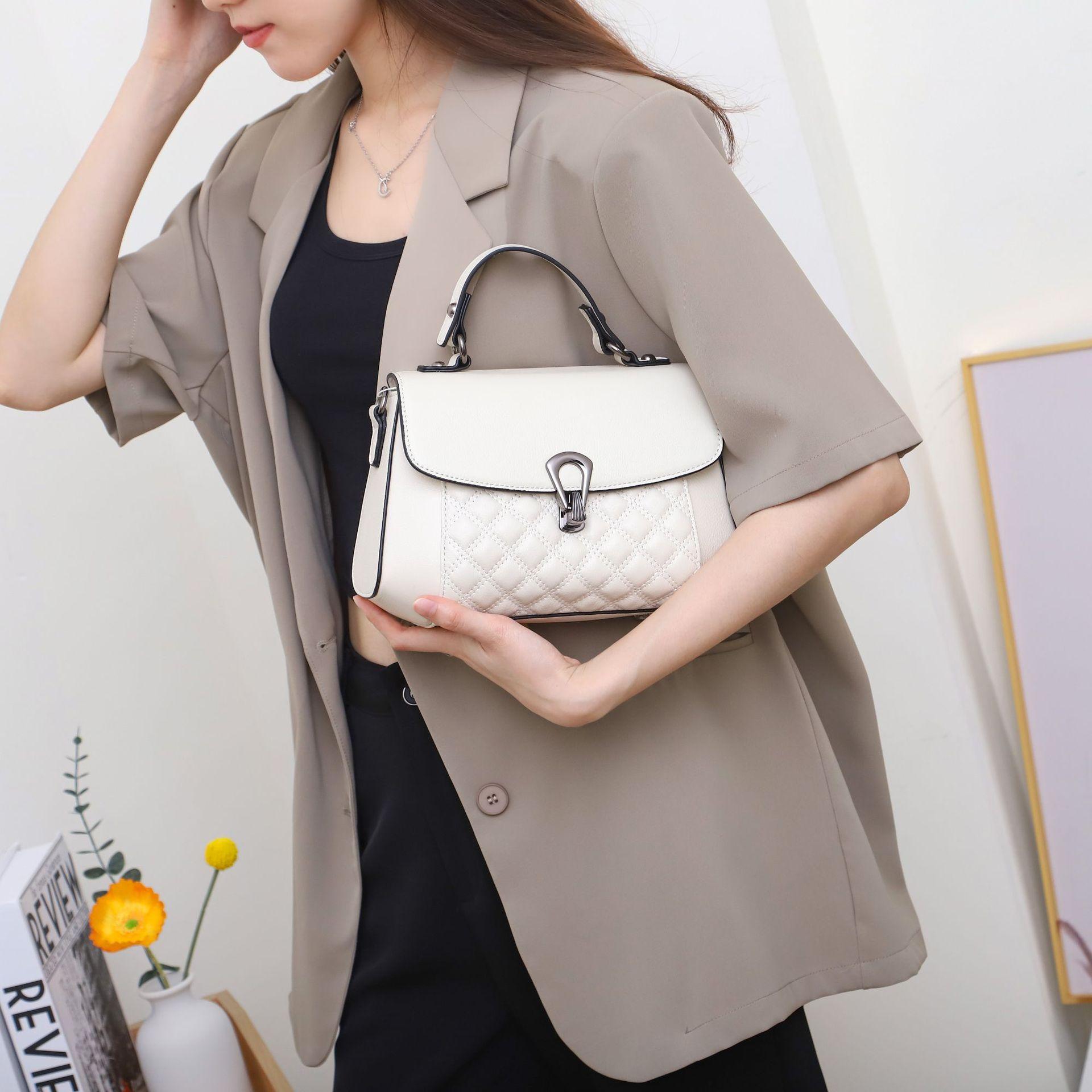 

Drop Pattern First Layer Cowhide Shell Bag Handbag Popular Fashion Shoulder Crossbody Niche Practical Rhombus Plaid Bag белый