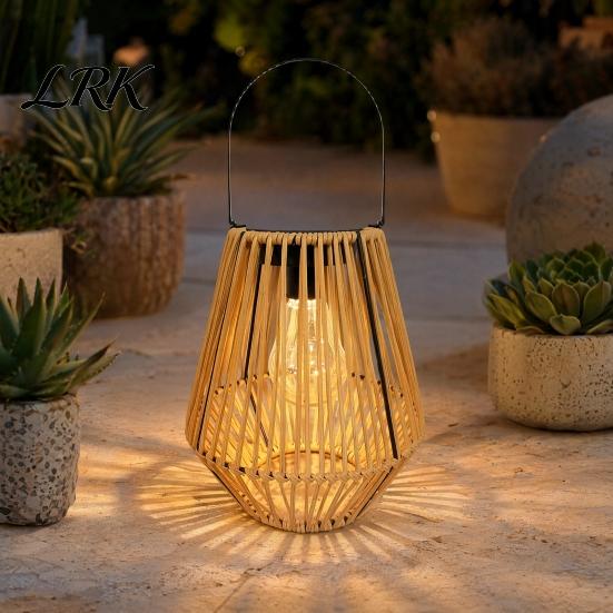 Rattan Woven Solar Lamp Lantern, Outdoor Faux Light, Rustic Waterproof Decorative Light Powered Hanging Lantern for Garden Balcony Patio Porch
