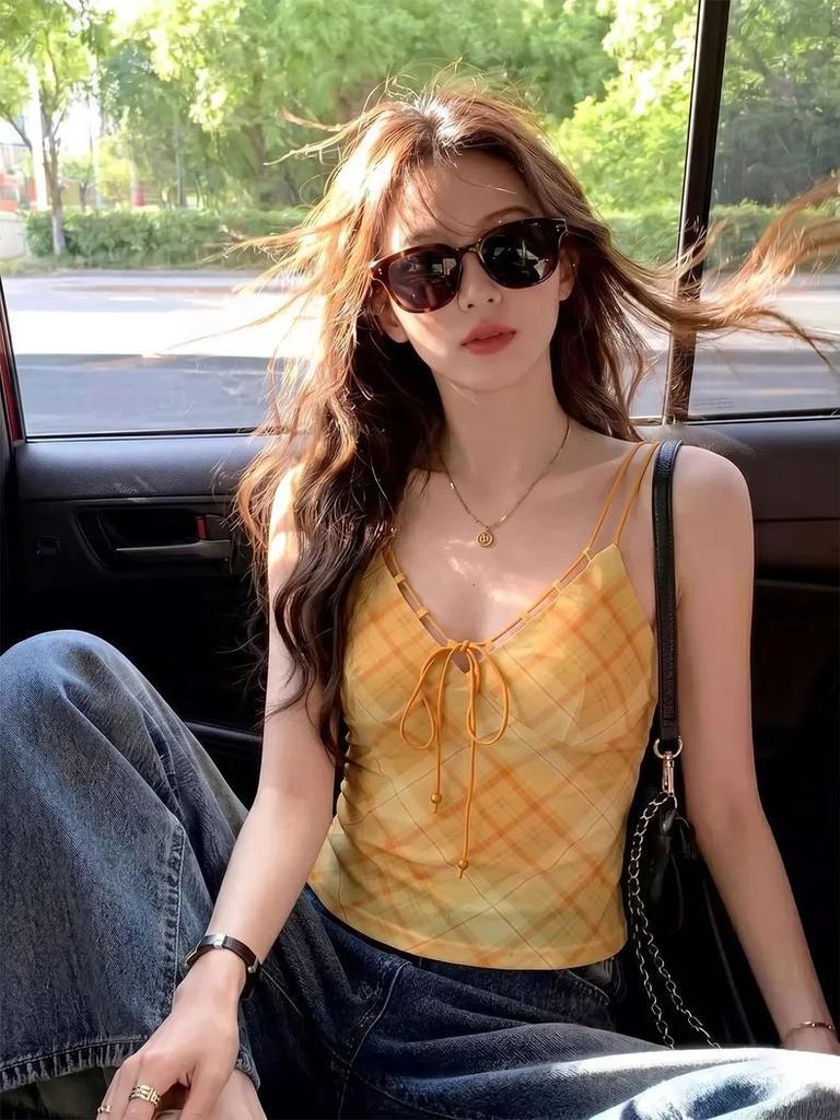 Yellow plaid slim-fitting short vest women's straps V-neck double thin shoulder straps thin versatile sweet and spicy sleeveless top