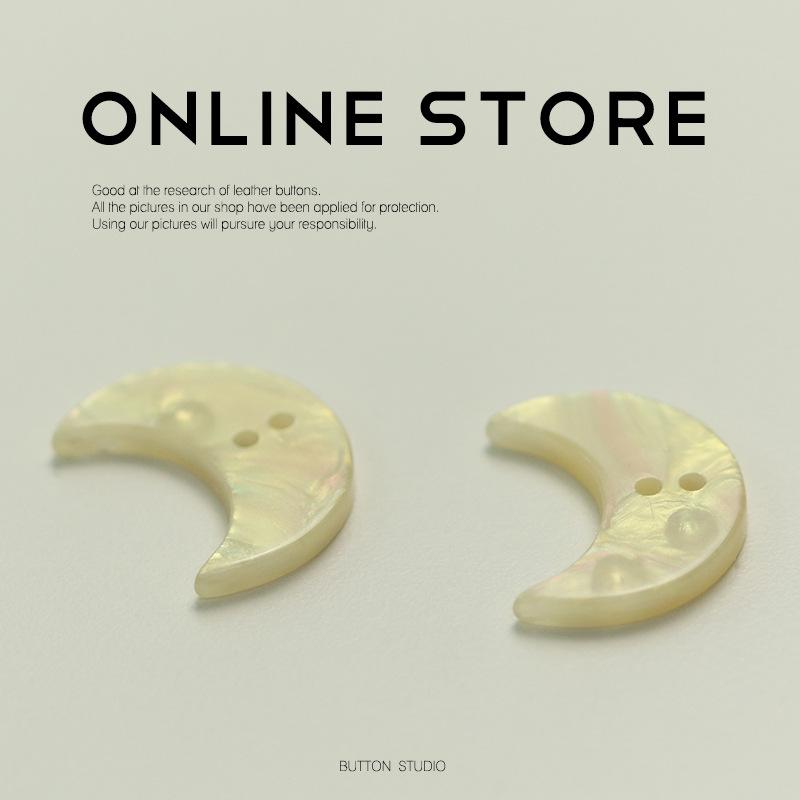 

5Pcs Moon Resin Button Two Eyes Imitation Shell Pearlescent Button Blazer Trench Coat Button Women S Clothes Decorative Button Round & 20mm [Weight 0.7g]