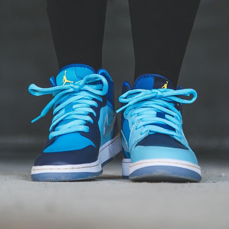Air Jordan 1 Mid 'Fly' GS BV7446-400
