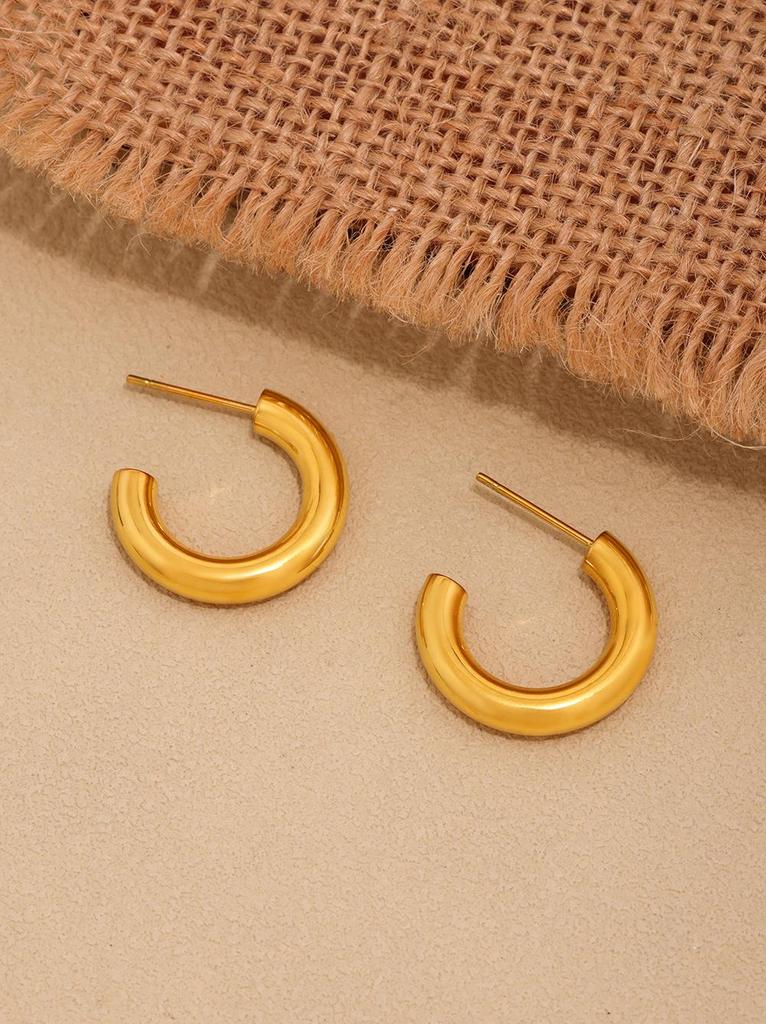 Qiong Yao Cross-border High-end Gold-plated Stainless Steel C-shaped Earrings - European & American Fashion Set with PVD Gold Color Retention.