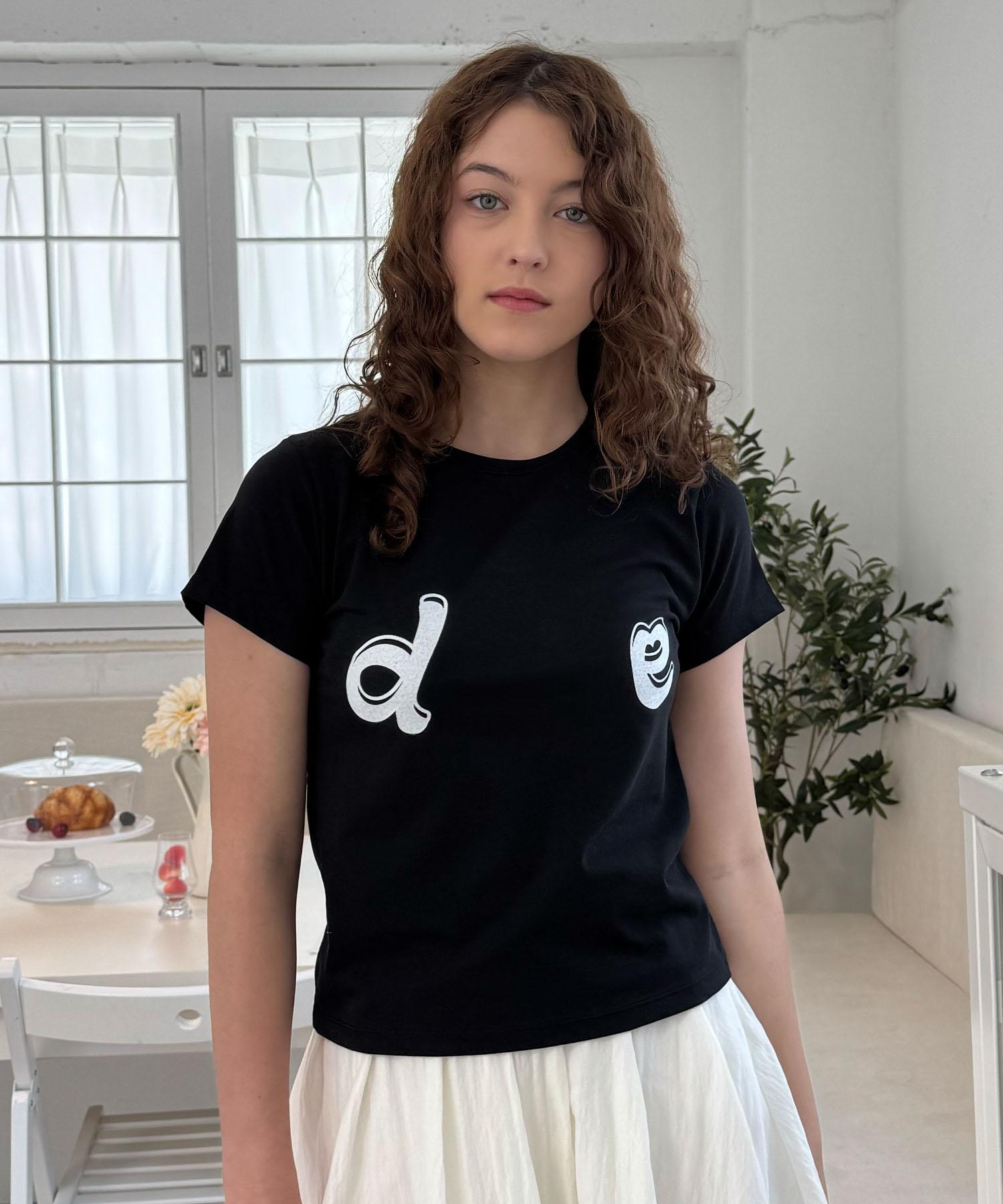 Delaidy D E Logo T-Shirt (Black)