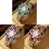Fashion Quartz Watch For Women With Diamond Inlay And Alloy Bracelet