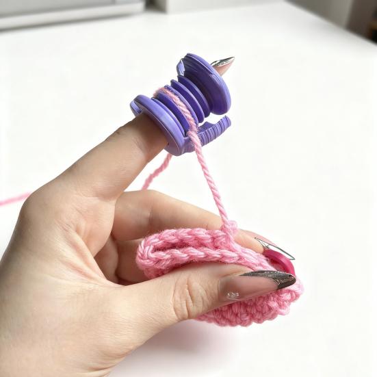 Finger Crochet Guide 3D Printed Yarn Guide Finger Holder Plastic Thread Guide Crochet Helper for Crocheters