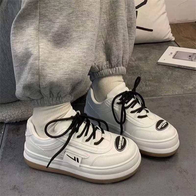 Big Head Shoes Women's Summer New Ins Fashion Rundt hode tykk bunn Allsidig Casual White Shoes