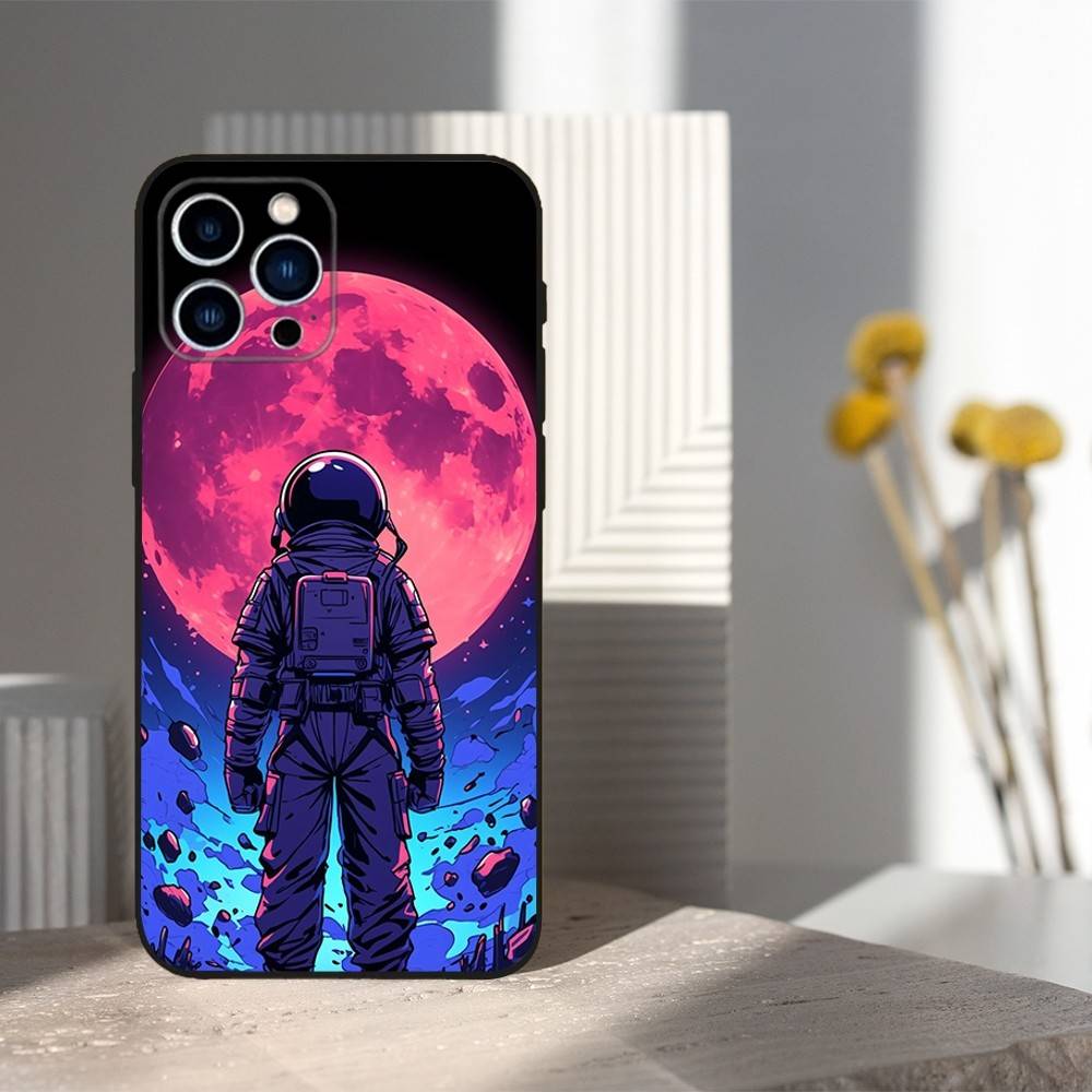 Cute Cartoon Astronaut For iPhone 13,16,11,14,17,12,15,Plus,Pro Max,XS,X,XR,SE,Mini,8,7,Phone Case Soft Silicone Black