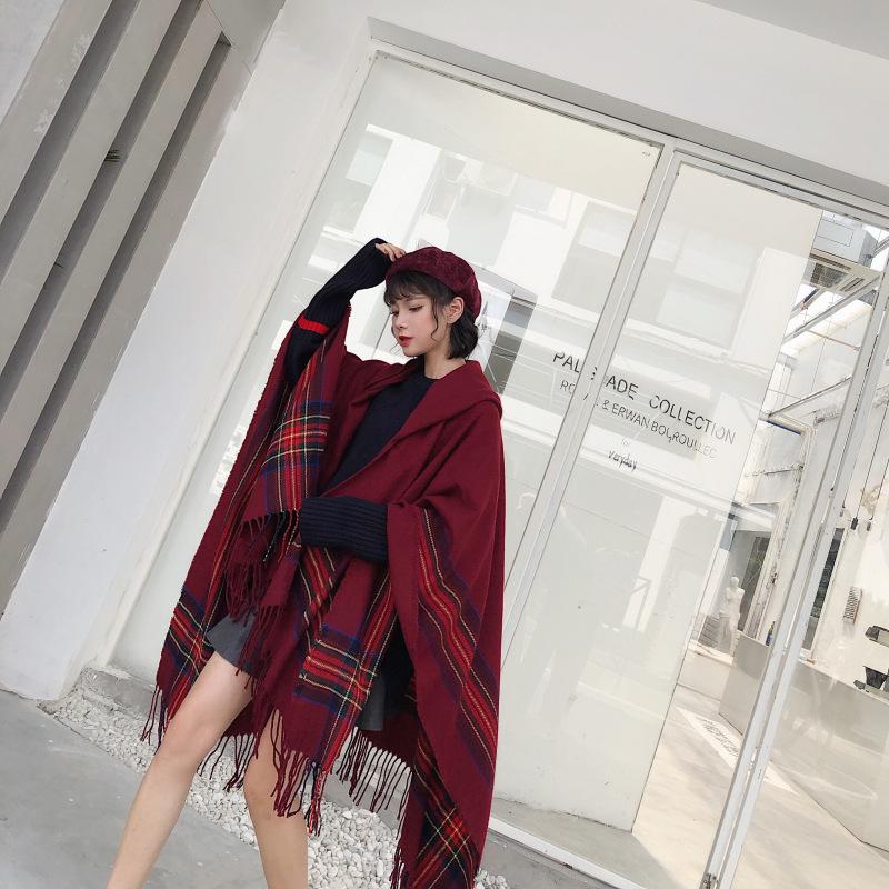 

Смугаста накидка-шаль з капюшоном і китицями, зручний теплий дорожній шарф, богемна накидка One Size бордовий