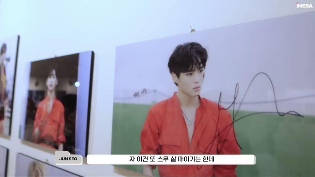 [USED] WEi Junseo autographed acrylic panel