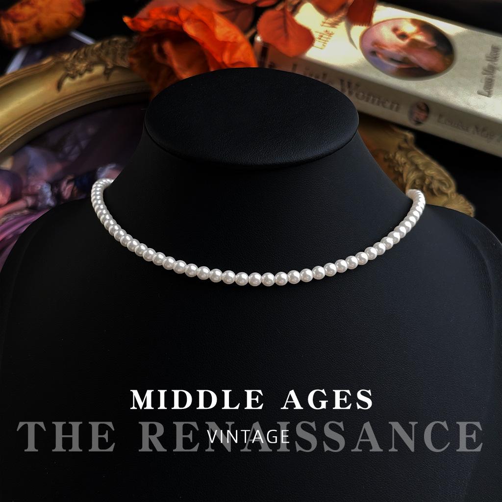 High-quality Glass Pearl Necklace French Retro Collarbone Chain Necklace for Women